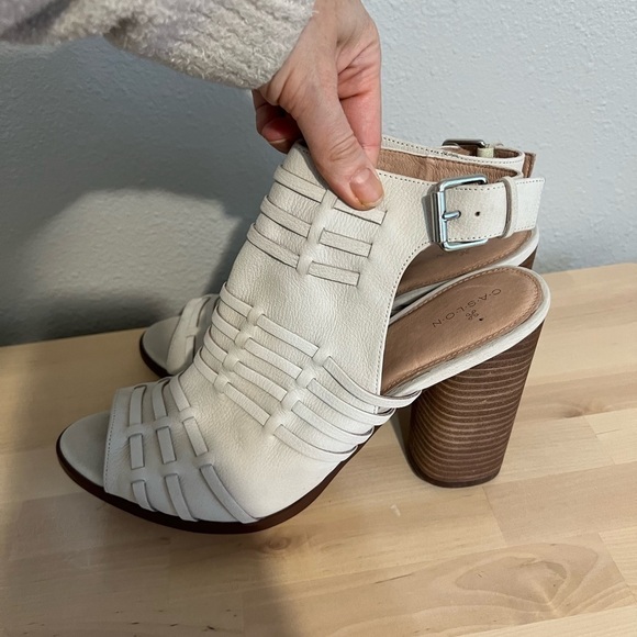CASLON Women Sandal White Bone Nubuck Open Toe Stacked Heel Martin Buckle 12M - Picture 2 of 7
